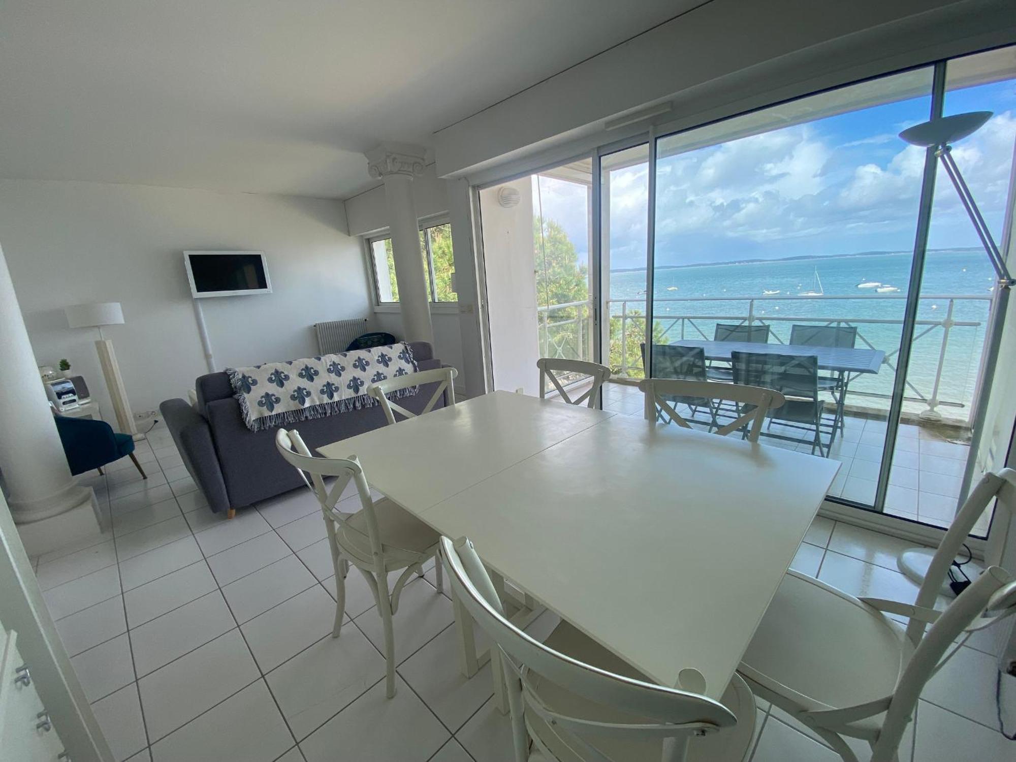 T3, Vue Panoramique, Et Parking, Quartier Pereire A - Fr-1-374-23 Apartment