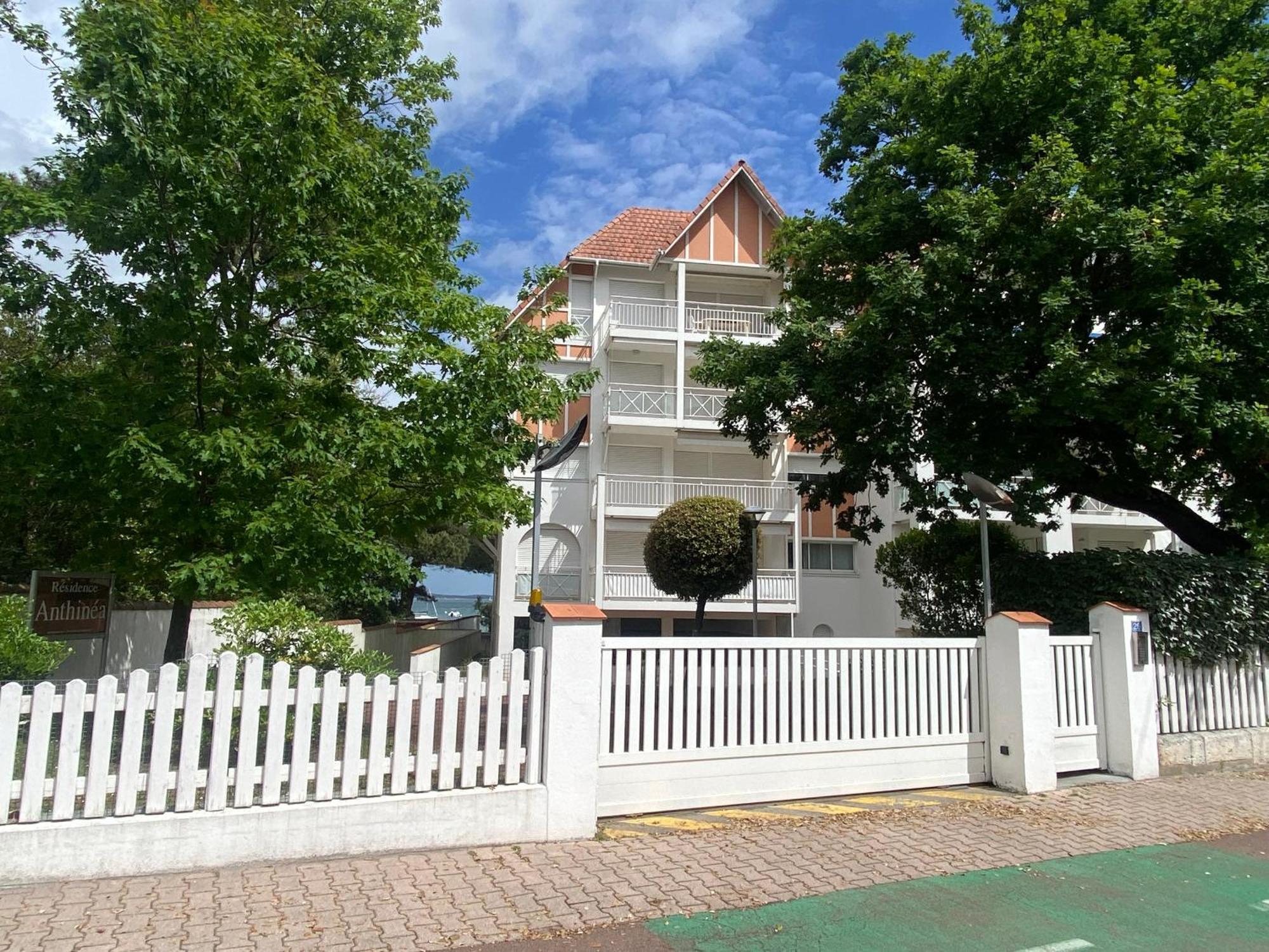 T3, Vue Panoramique, Et Parking, Quartier Pereire A - Fr-1-374-23 *
